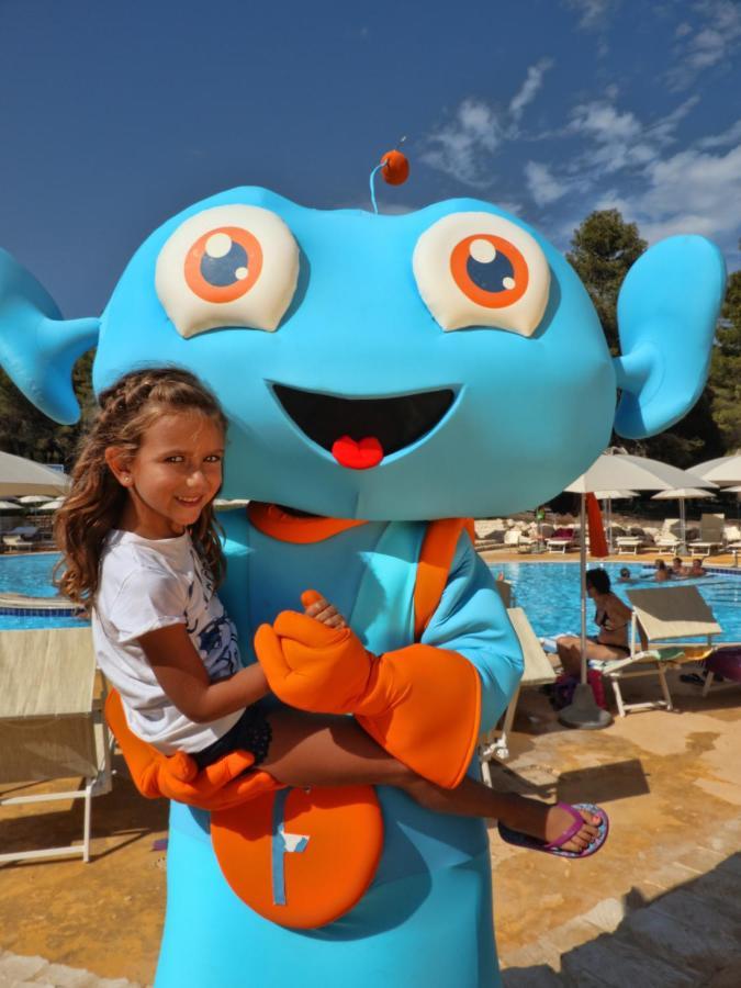 Futura Club Spiagge Bianche Hotell Fontane Bianche Exteriör bild